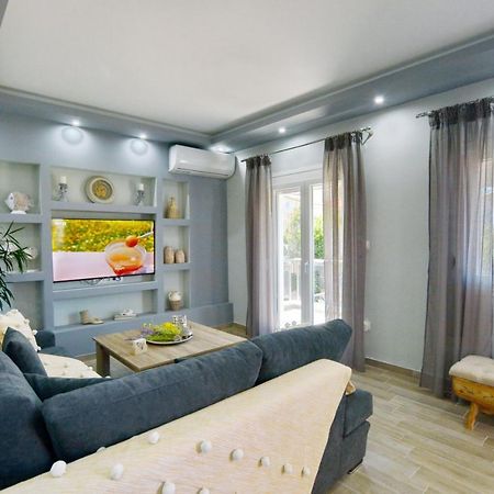 Blue North Luxury Apartment ลีเมนาส ภายนอก รูปภาพ