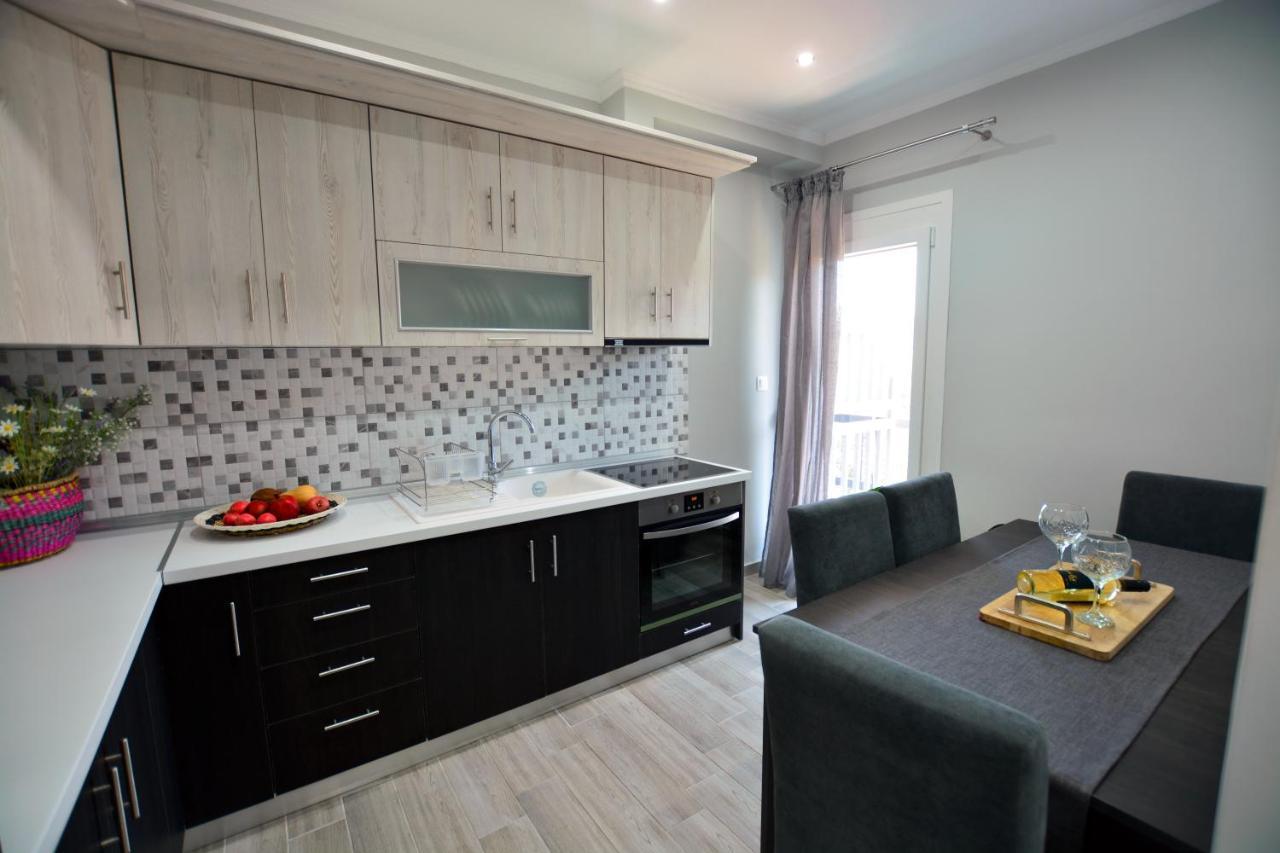 Blue North Luxury Apartment ลีเมนาส ภายนอก รูปภาพ