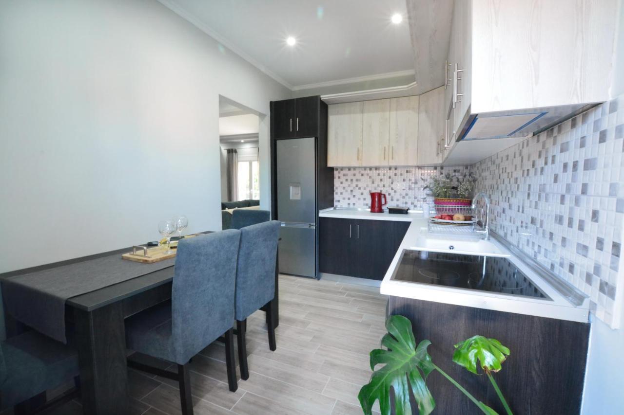 Blue North Luxury Apartment ลีเมนาส ภายนอก รูปภาพ