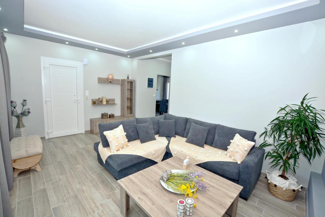 Blue North Luxury Apartment ลีเมนาส ภายนอก รูปภาพ