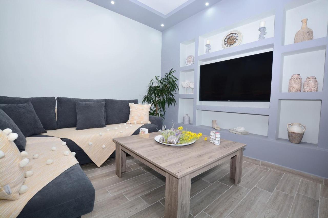 Blue North Luxury Apartment ลีเมนาส ภายนอก รูปภาพ
