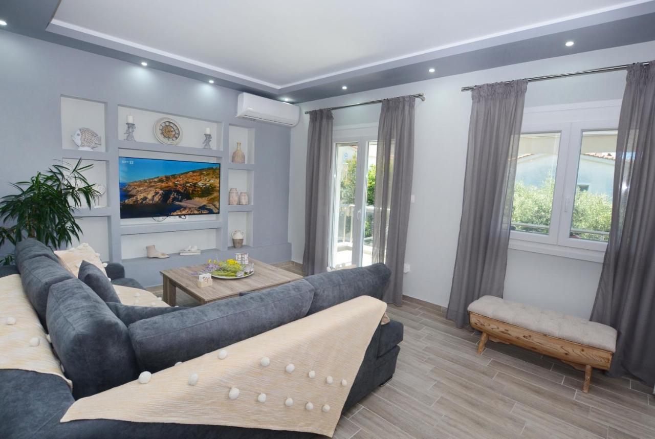 Blue North Luxury Apartment ลีเมนาส ภายนอก รูปภาพ